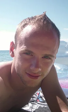 Kevin vor dem Haarsystem
